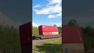 Northbound freight train flying thru Oro-Medonte on the Canadian Pacific Railway #shorts #short