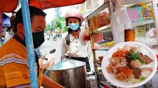 $1 Beef Noodles Soup, KuyTeav Beef Soup, Porridge - Street Food Cart Serving Breakfast Dishes