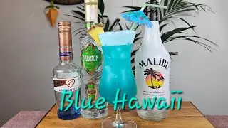 Blue Hawaii cocktail recipe #bluehawaii #cocktail #recipe #fyp #drink #easycocktail #blue #hawaii