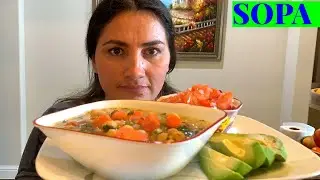 Sopa de garbanzos con verduras