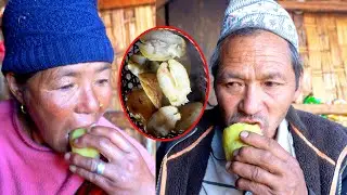 jungle man family cooking chayote and eating snack || @junglefamilycooking