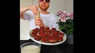 Raw Vegan OREOS ~ MUKBANG + Free Recipe