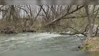 Boise River Flood District #10 warning of hazards outside of the main float path