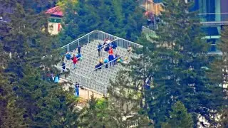 super-telephoto Zoom / MegaZoom