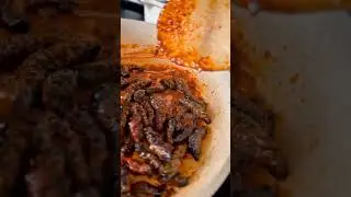 Mama Vee Cooks Sadza in New York