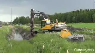Volvo EC240CNL Dikesrensning