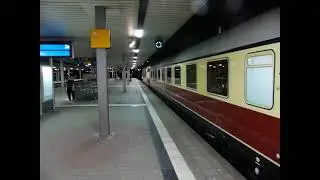 Sonderzug der AKE Eisenbahn mit 103 als Zuglok am sp&auml;ten Abend