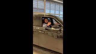 The 2025 Lexus LX600 has massage chairs?