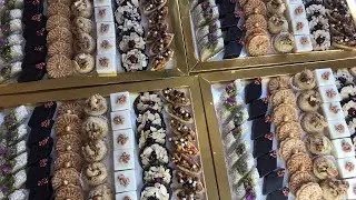 طلبية متنوعة و رائعة 👍🏻👍🏻 شكلا و مذاقا حضرتها 48 ساعة حلويات الاكثر طلبا عند الكليان ديالي 👌🏻