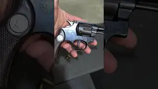 rev&oacute;lver antigo Taurus calibre 32 #shorts
