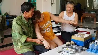 Giant Python Ambush Leaves Daughter Injured — A Father’s Desperate Fight to Save Her