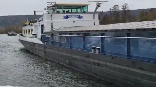 GMS Possidi & Danimex 2 bei st&uuml;rmischem Wetter in Lohr unter der alten Mainbr&uuml;cke zu Berg 