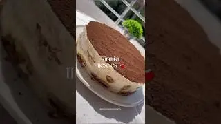 Tiramis&uacute; sevenler kendini belli edebilir mii 🤎 #food #tiramisu #italiano #dessert #foodie #keşfet