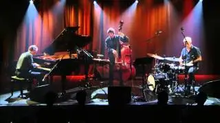 Ivan Paduart (Piano) - Philippe Aerts (Bass) - Hans van Oosterhout (Drums)