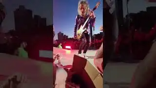 Second video of my interactions with Kirk Hammett (7/28/22)