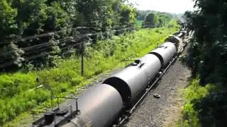 L-CHI102 with a Yellowbonnet SD40-2!
