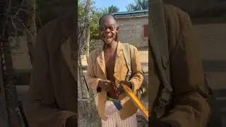 Drôle de grand frère/ FoFo le maçon