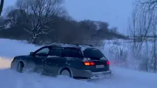 Subaru Outback BH 2.5 MT Snow