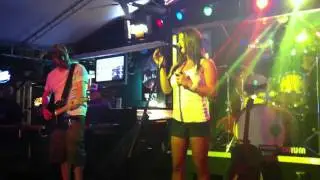 singing at cowboy bills