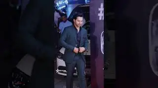 Dhaansu stylish entry 😎🔥 Fans crazy #varundhawan #viralvideo #border #border2 #handmade