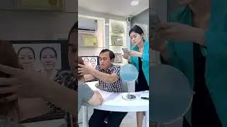 B&aacute;c sĩ Tr&iacute; tư vấn thẩm mỹ mắt