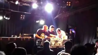 Symbiz Sound feat Zhi MC *live* 2012