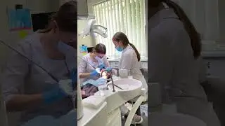 Стоматологічна установка GALIT Omnipratique оснащенна поворотною плювальницею