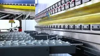 Full Automatic CNC Press Brake with Automatic Loading and Unloading System