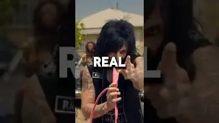 Why Do GOOD GIRLS Like BAD GUYS?! #roblox #robloxshorts #funnyvideos #funny #shorts