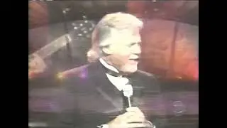 36th Academy of Country Music Awards - Kenny Rogers Performs 