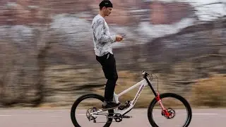 Эпическое безумие скоростного спуска на горных велосипедах &mdash; лучшее из горного велоспорта 2025 года