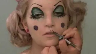 Pretty Clown Halloween Makeup