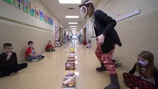 Dock plays dominoes!