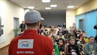 Maciej Janowski spotkał się z zawodnikami Szarży Wrocław w gminie Długołęka