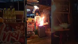 #fire #fireball #flamear #flambar #cooking #streetfood #backpacking #kohlanta