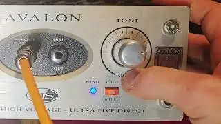 Avalon U5 Active DI Sound Demo and Inside look.