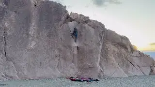 Turtle Jim (V3) - Keyhole Canyon Bouldering