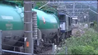 国鉄最後の電気機関車【EF64重連1010号機1018号機　タキ貨車。】Back shot of oil freight train.