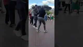 #suecia #europa #baile #salsa #bailando #shortvideo #haciendomeelsueco #bor&aring;s #gotemburgo
