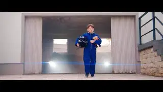 Young Fast Running Man - Off To The Moon (OFFICIAL MUSIC VIDEO)