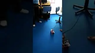 #IOT Tutorial: Obstacle Avoiding Car