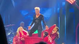 PINK performs BEAUTIFUL TRAUMA - P!NK Live at Houston Toyota Center 3/19/2019