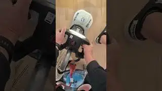 Slibe kanter med kantsliber fra iZi Gulvmaskine Udlejning ApS.