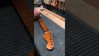 Oiling a 4A Birdseye Maple Neck.       #guitar #wood #handcrafted #luthier #luthier