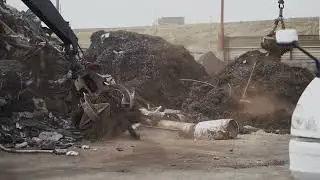 Rotobec's Evolution Loader and Medium Duty Orange Peel Grapple: Power Personified