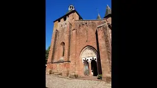 TouristiQuiz - Eglise Saint-Pierre de Collonges-la-Rouge