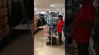 retail v mart fatehpur #viral #hacker #vmart #crazyboy