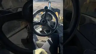 DO NOT OPERATE A CAT 930M TIL YOU SEE THIS 😳