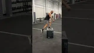 Regular box jumps vs fast cycle box jumps 😎| #joshelift #hybridfitness #crossfitt  #hyrox