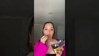 Trying ARIANA GRANDE&rsquo;s MAGIC VOICE PILLS?!?🎶✨